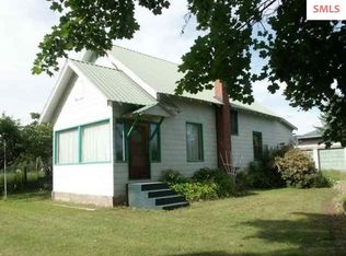 3165 Roosevelt Rd, Moyie Springs, ID 83845
