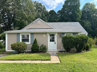 13 Maranook Rd, Worcester, MA 01606