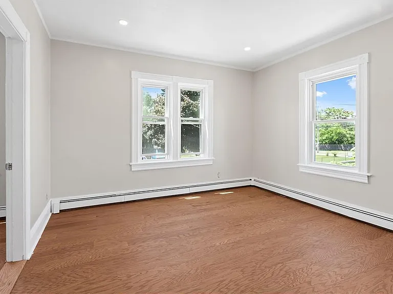30 Cato Ave #2 — Photo 3