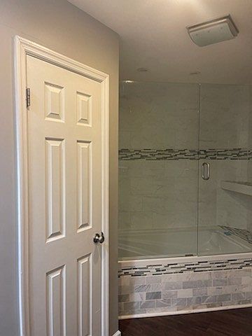 1st image of 1512 Robertson Ct
