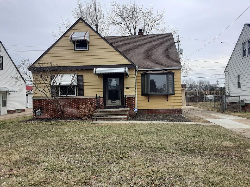 1st image of 28914 Foxboro Dr
