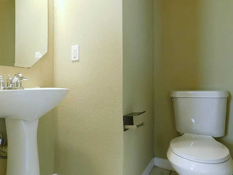 316 Hummingbird Dr — Photo 21