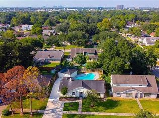 9306 Bankside Dr, Houston, TX 77031