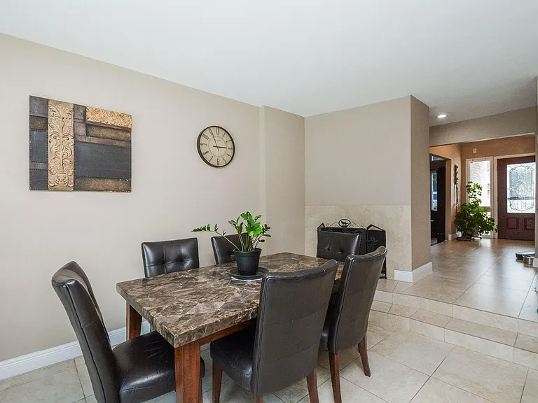1402 Chestnut Ridge Rd — Photo 15