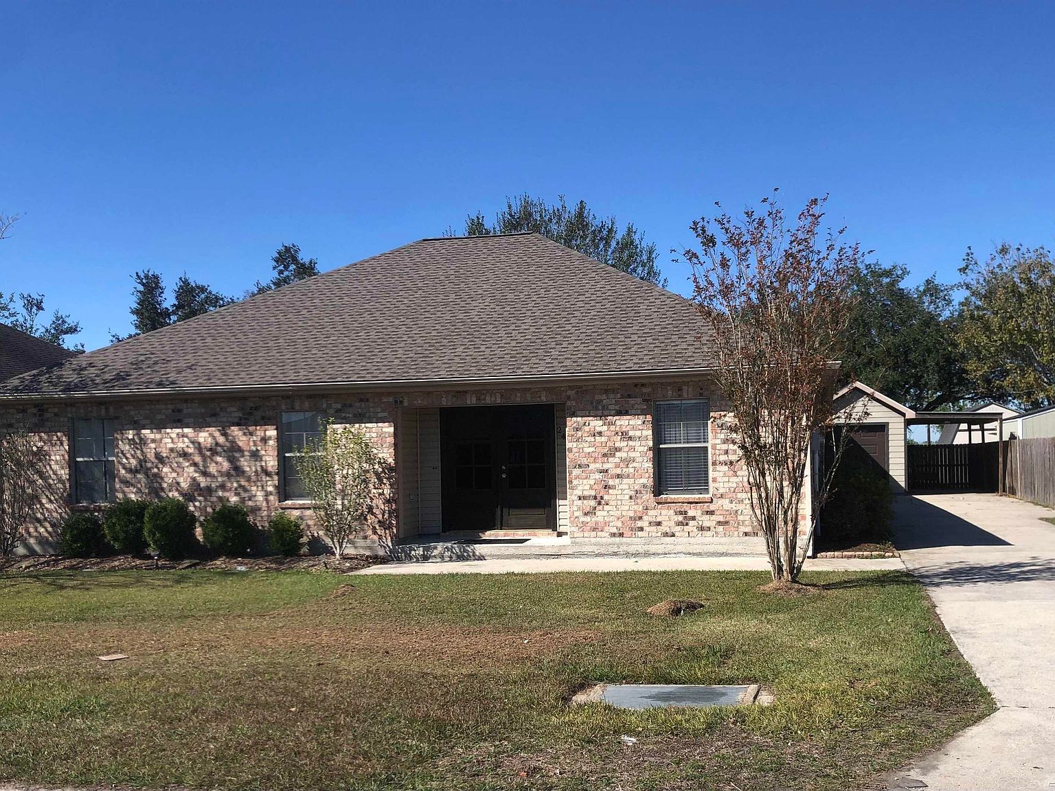 2480 Pineridge St, Thibodaux, LA 70301 Zillow