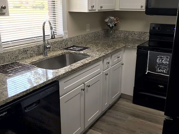 2nd image of 4332 W North B St #109