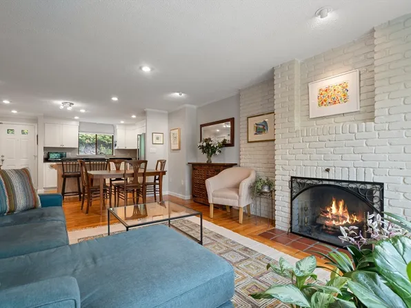 282 Mount Auburn St Unit 282, Watertown, MA 02472