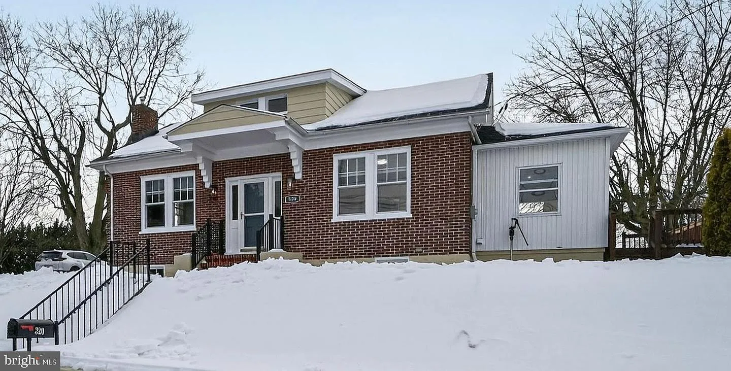 320 S Artizan St photo 1