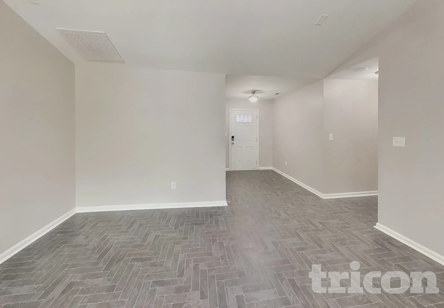 295 New Castle Lane Spring Lake NC — Photo 2