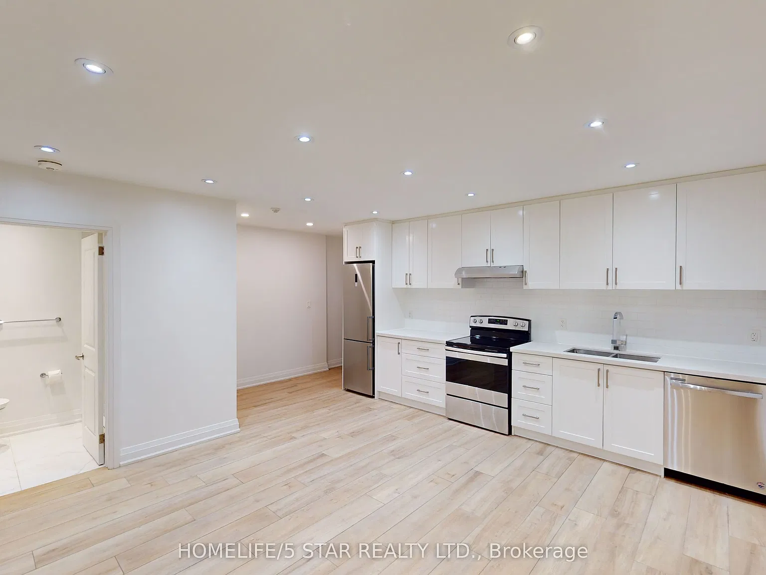 2 bed, $1,895 — Photo 2
