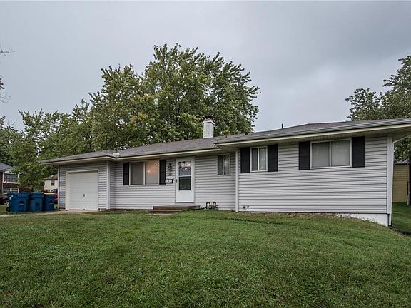 3rd image of 2819 S Linwood Cir
