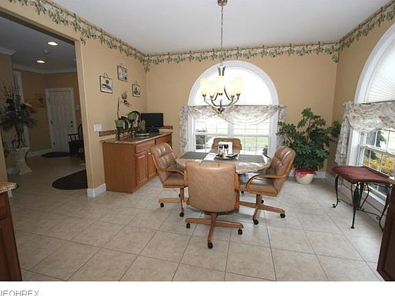 4th image of 9214 Calista Dr
