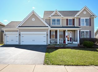 843 Patriot Pkwy, Elburn, IL 60119