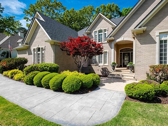 5th image of 18 Hickory Creek Dr