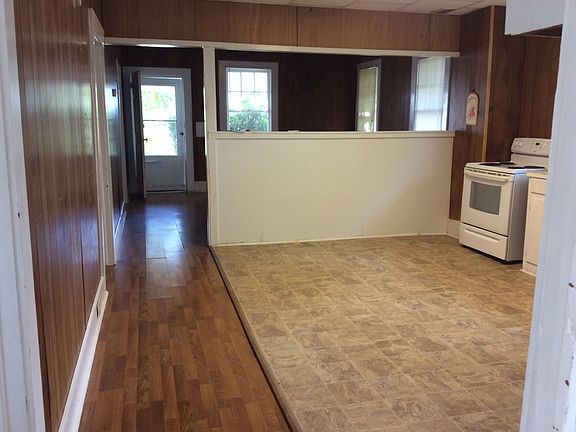 Kitchen to Living Room/front door