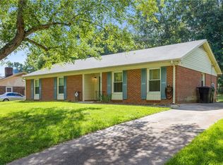 2618 Hyde St, Burlington, NC 27217