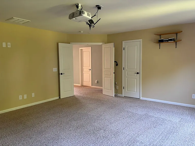 8811 Tamarron Dr — Photo 52
