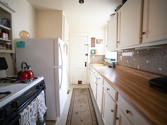 5th image of 312 N Phillips Ave
