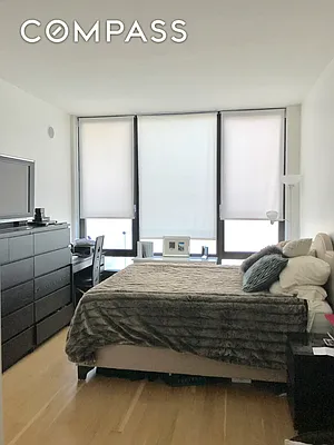 Rented by Compass | media 75