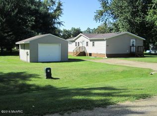 283 Wheatfield Dr, Sherwood, MI 49089