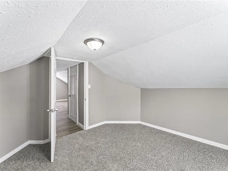 314 Grand Ave — Photo 13