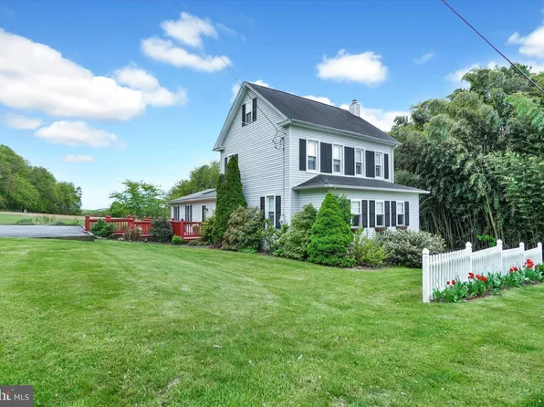 2481 Furnace Rd, Felton, PA 17322