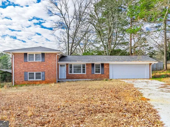 239 Andrea Cir NW, Lilburn, GA 30047