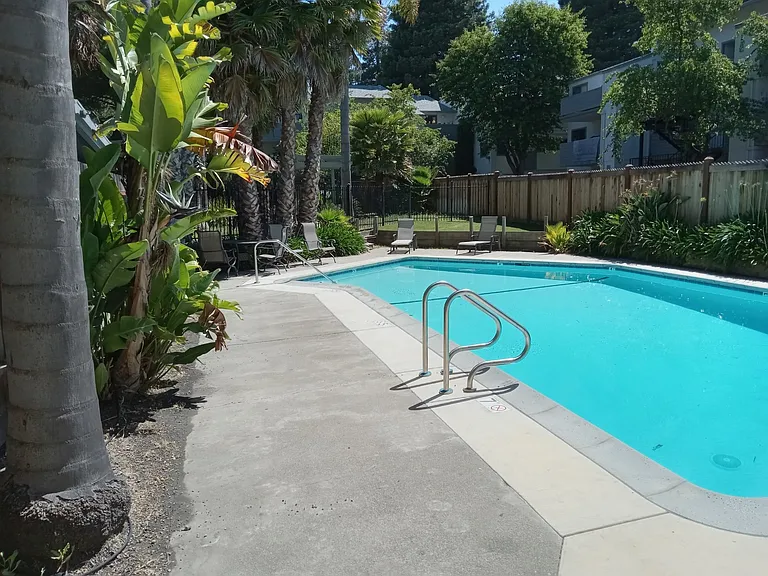 Hayward Summit Apartments, LLC — Photo 12