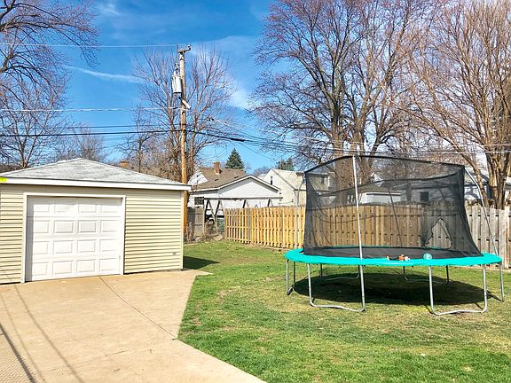 4th image of 2620 W 89th Pl