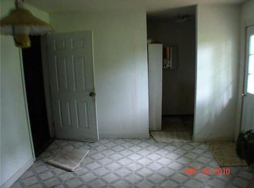4th image of 707 SE 10th St