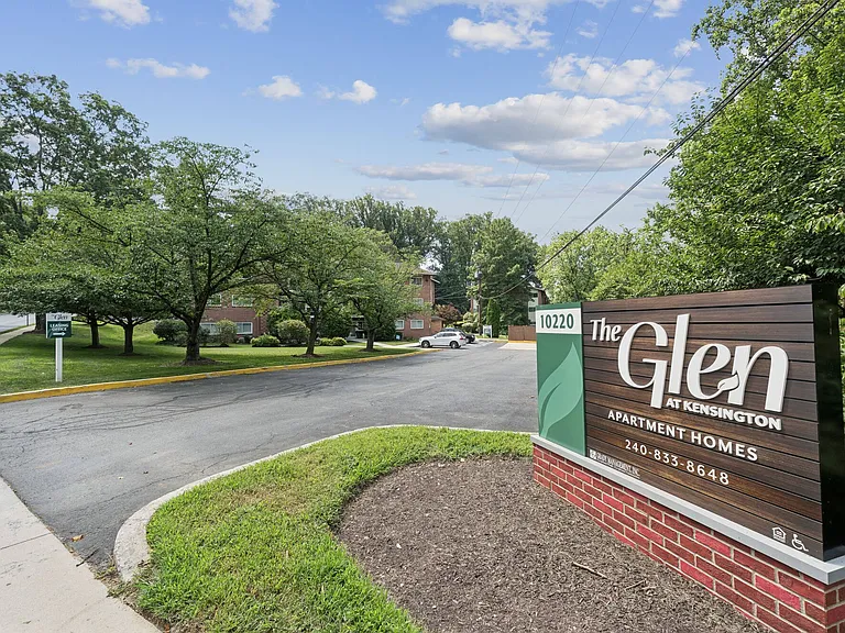 The Glen at Kensington — Photo 35
