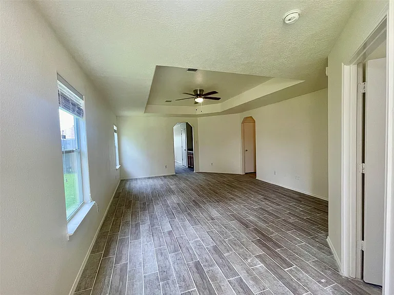 19127 Yaupon Ranch Dr — Photo 5