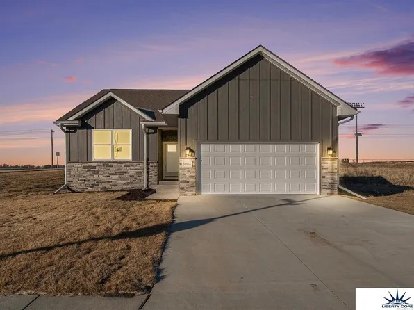 9604 N 167th Ave, Bennington, NE 68007
