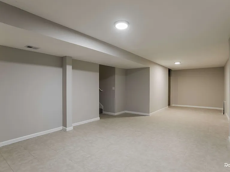 7908 N Lister Ave — Photo 13