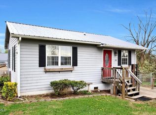 1011 Stonegate Rd, Kingsport, TN 37660