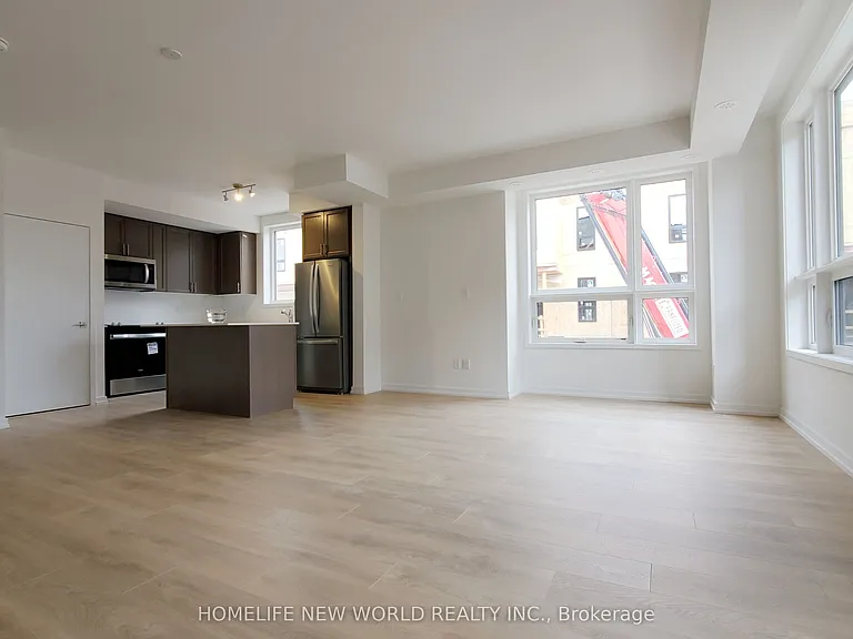 15 Lytham Green Cir #3 — Photo 4