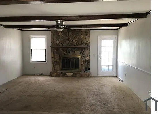 204 Shaddock Dr — Photo 6