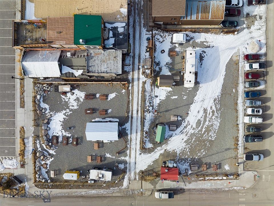 1st image of 104 Bigelow Ln