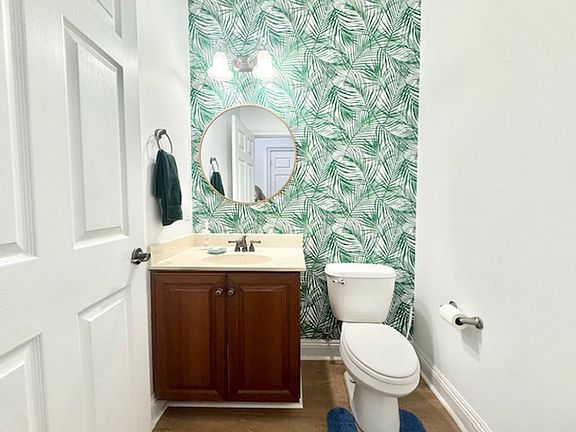 3rd image of 124 Big Oaks Ln