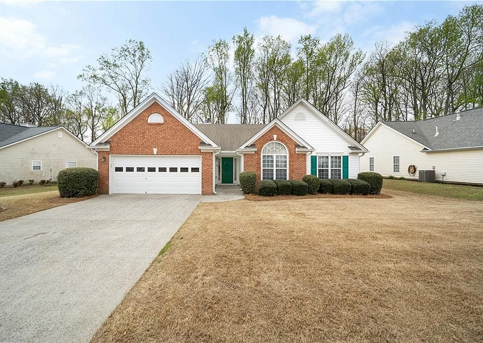 1st image of 2740 General Lee Way