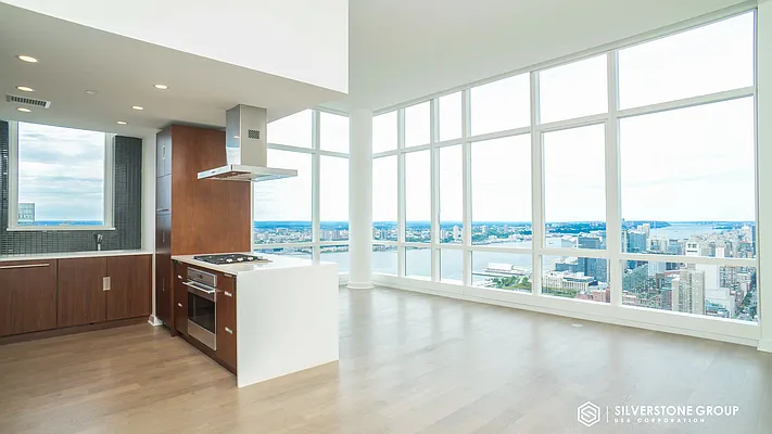 Rented by Silverstone Group USA Corp. | media 2