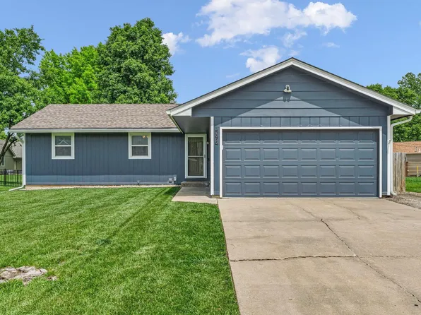 594 Griswold St, Rossville, KS 66533