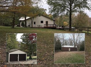 2495 Sugar Lake Rd, Pacific, MO 63069