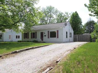 2925 N Village Dr, Peoria, IL