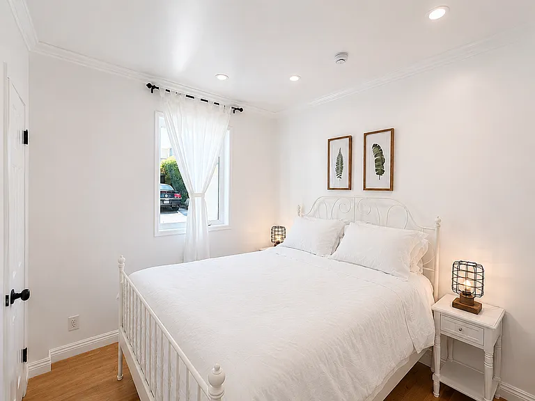 1111 21st St #1 — Photo 15