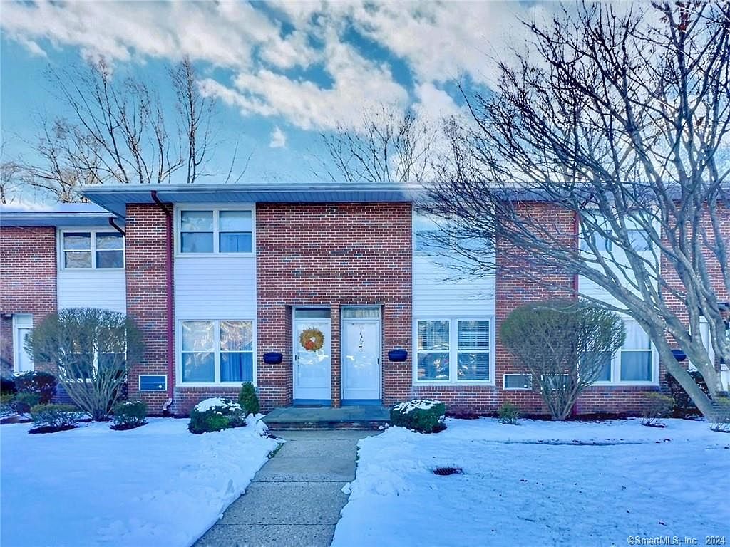 17 Willowbrook Ct 17, Stamford, CT 06902 MLS 170618591 Zillow