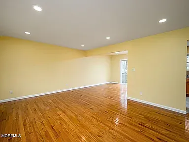 19 Princeton Dr — Photo 11