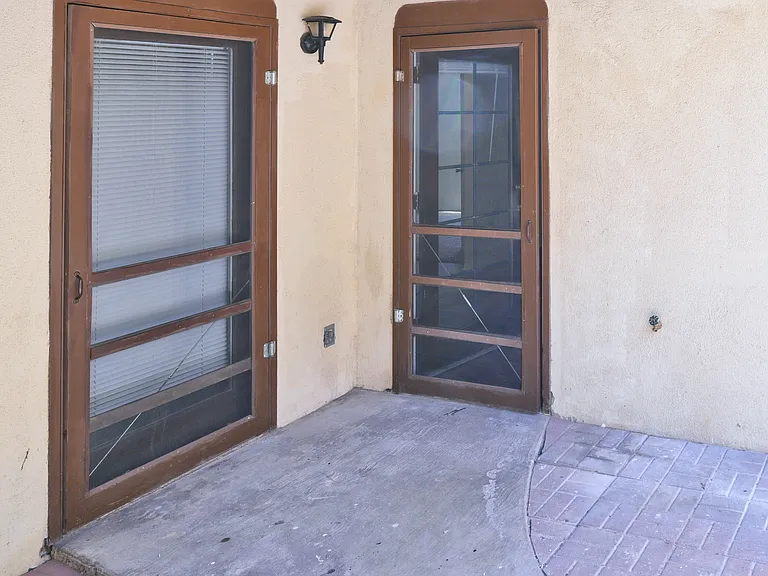 Branson Apartments — Photo 11