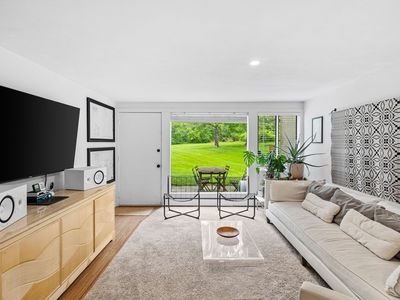 301 Neponset St APT 12A, Norwood, MA, 02062