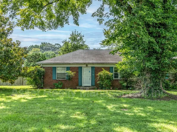 102 Eastwood Dr #1, Knoxville, TN 37920